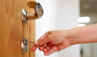 Metro Master Locksmith Louisville, KY 502-268-7087 - 13-Re-Key-Locks